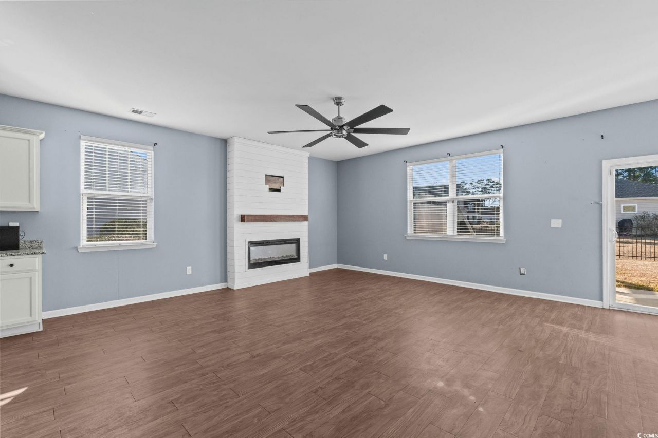 1362 Midtown Village Dr. Photo 6