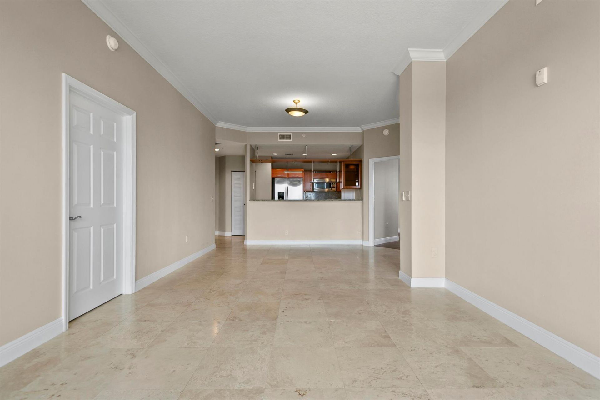 511 Lucerne Avenue, Unit 607, Lake Worth Beach, FL 33460 Photo