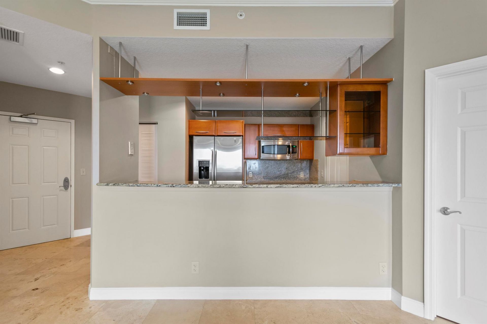 511 Lucerne Avenue, Unit 607, Lake Worth Beach, FL 33460 Photo