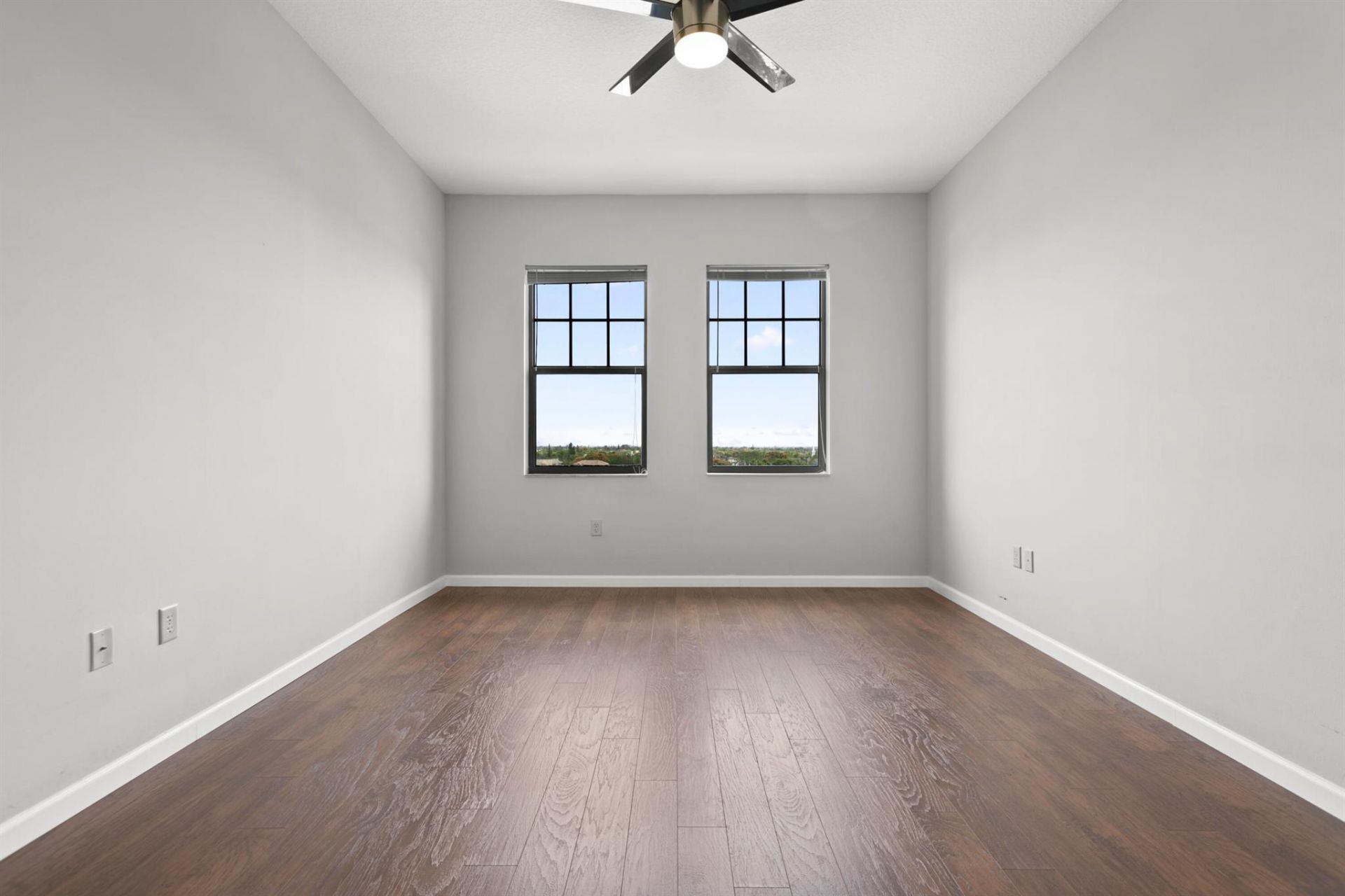 511 Lucerne Avenue, Unit 607, Lake Worth Beach, FL 33460 Photo