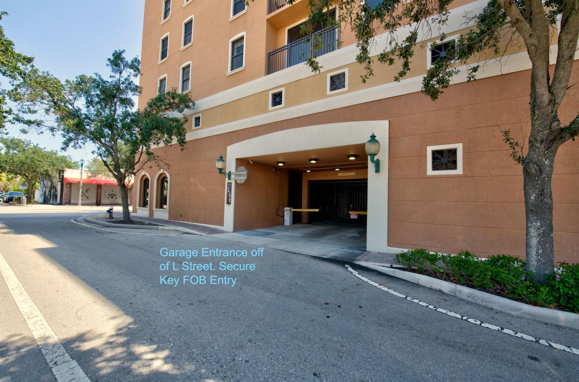 511 Lucerne Avenue, Unit 607, Lake Worth Beach, FL 33460 Photo