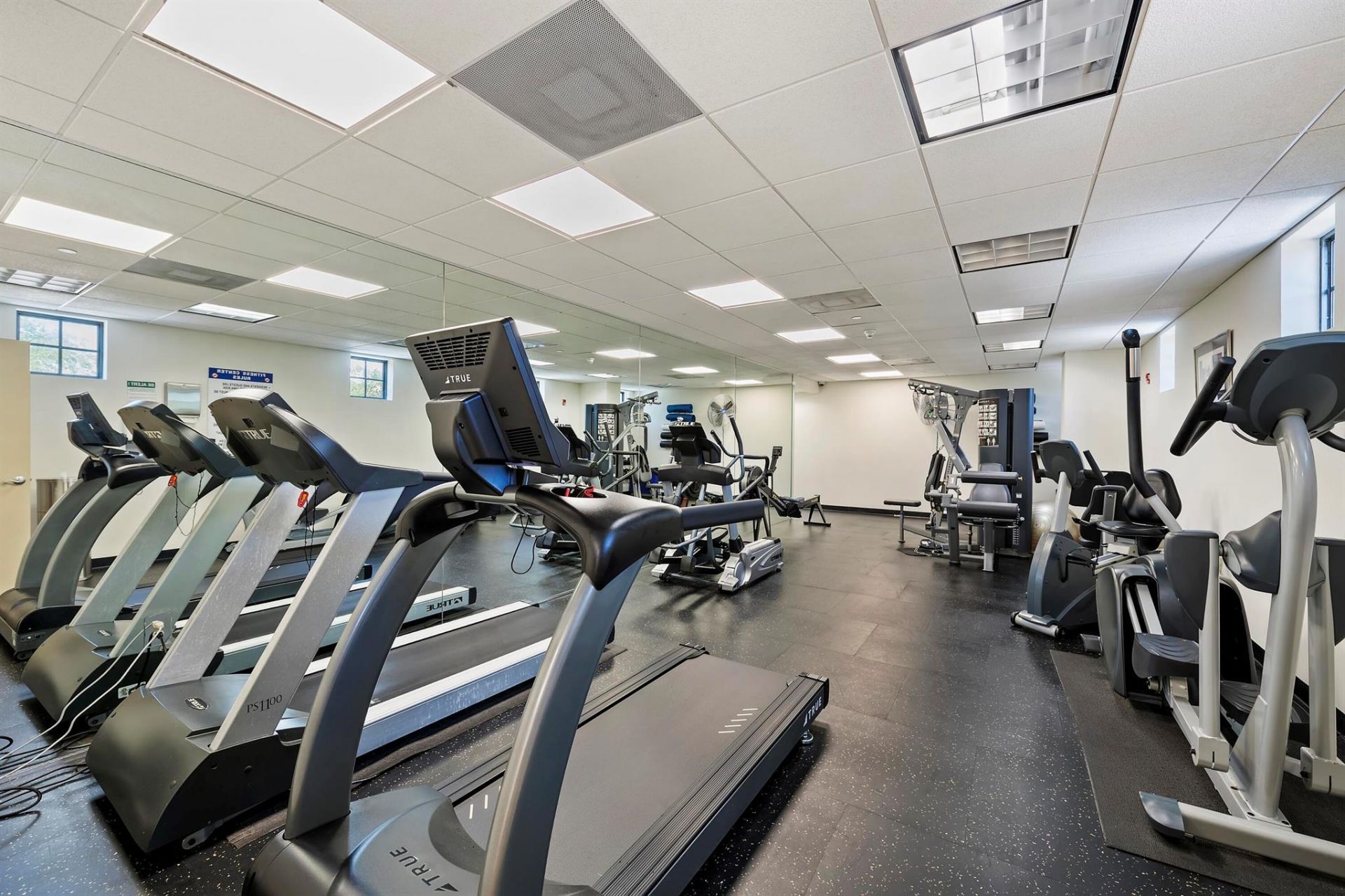 511 Lucerne Avenue, Unit 607, Lake Worth Beach, FL 33460 Photo