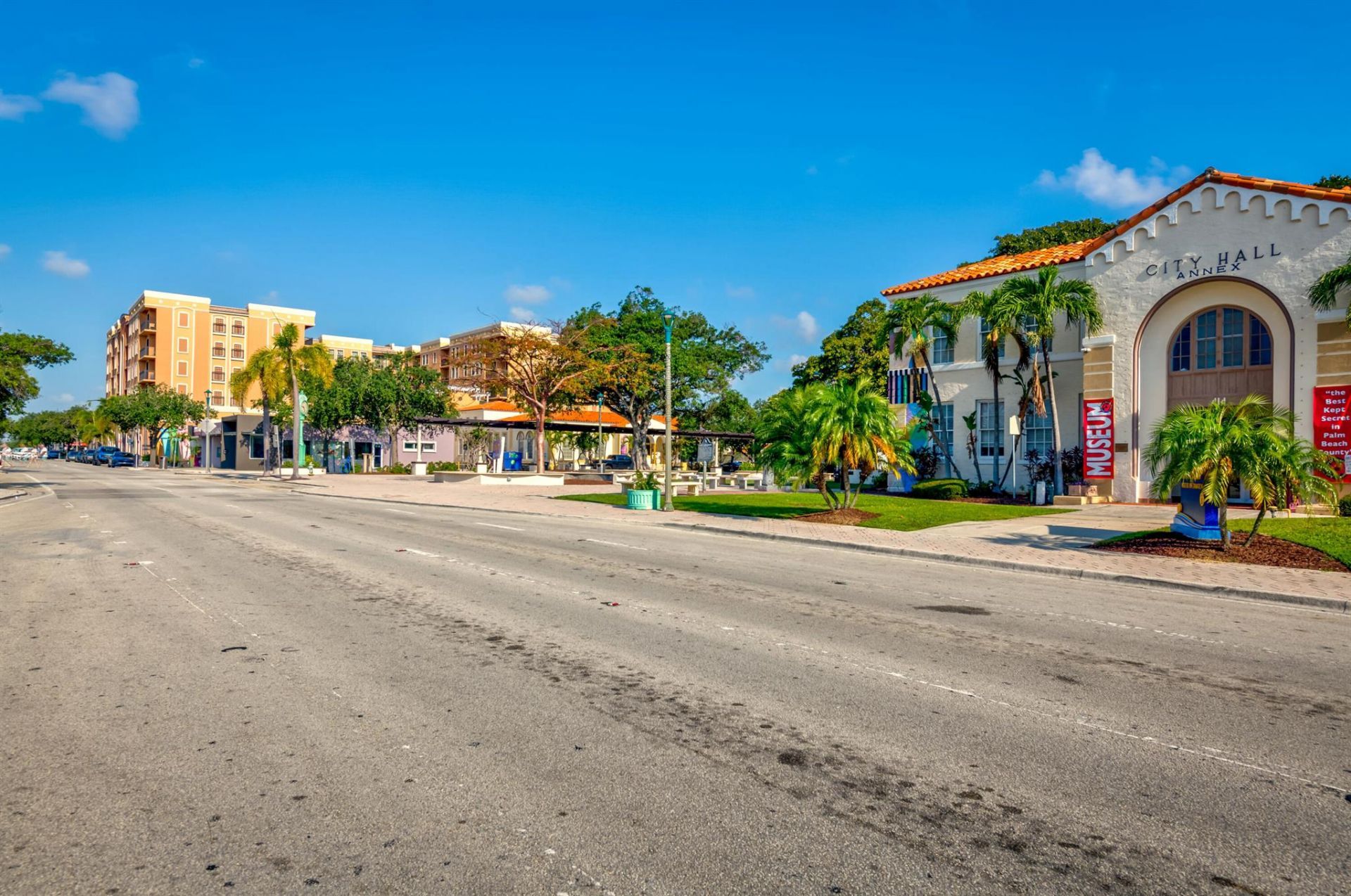 511 Lucerne Avenue, Unit 607, Lake Worth Beach, FL 33460 Photo