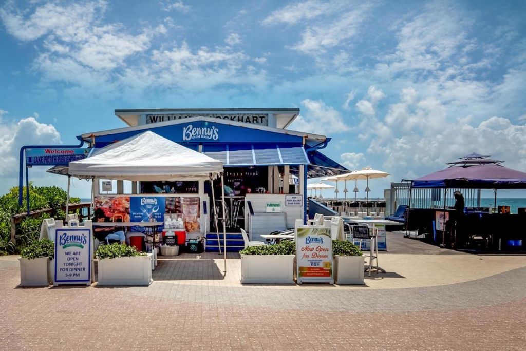 511 Lucerne Avenue, Unit 607, Lake Worth Beach, FL 33460 Photo