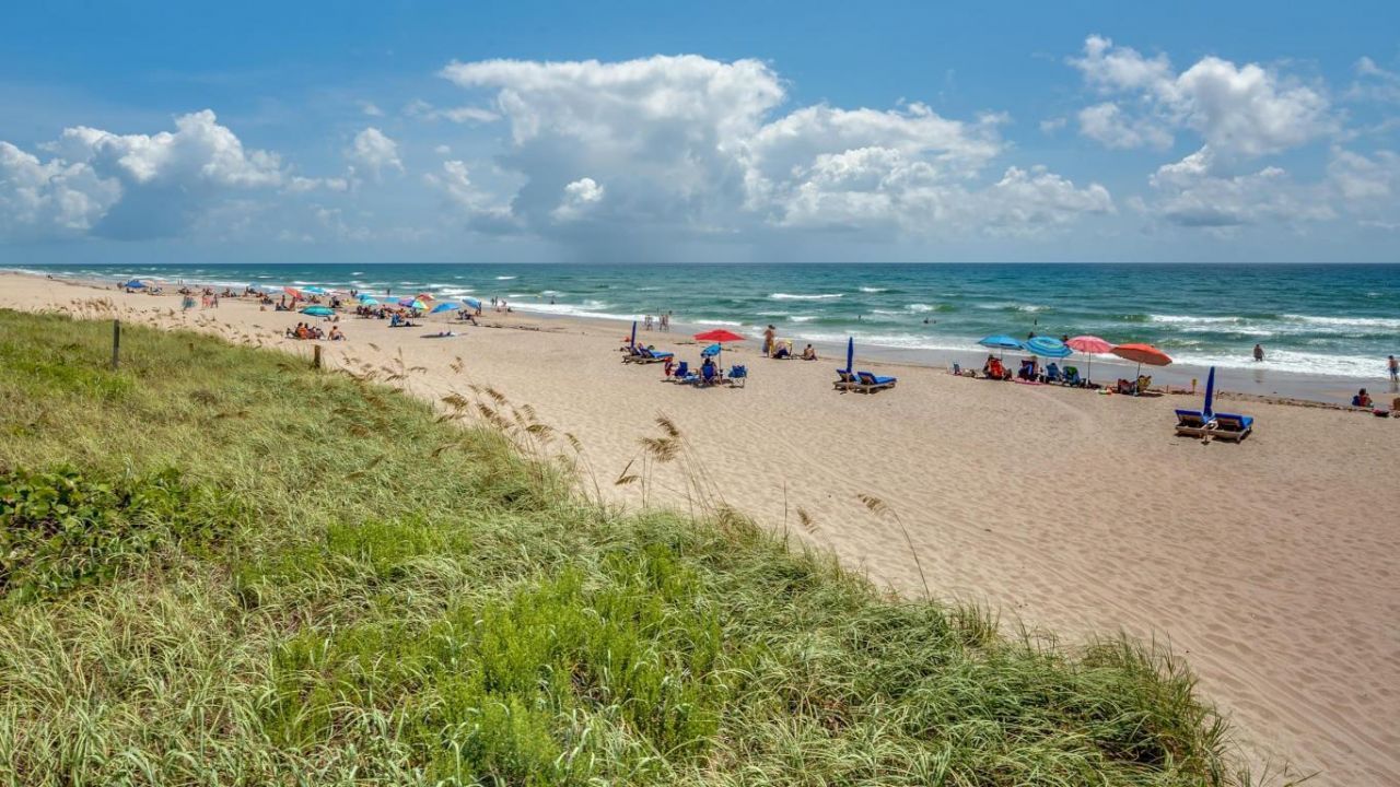 511 Lucerne Avenue, Unit 607, Lake Worth Beach, FL 33460 Photo