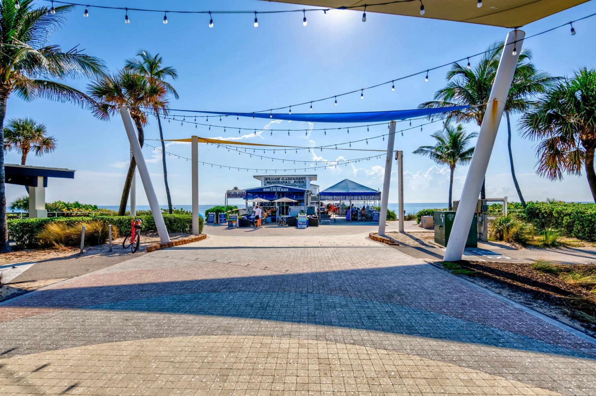 511 Lucerne Avenue, Unit 607, Lake Worth Beach, FL 33460 Photo