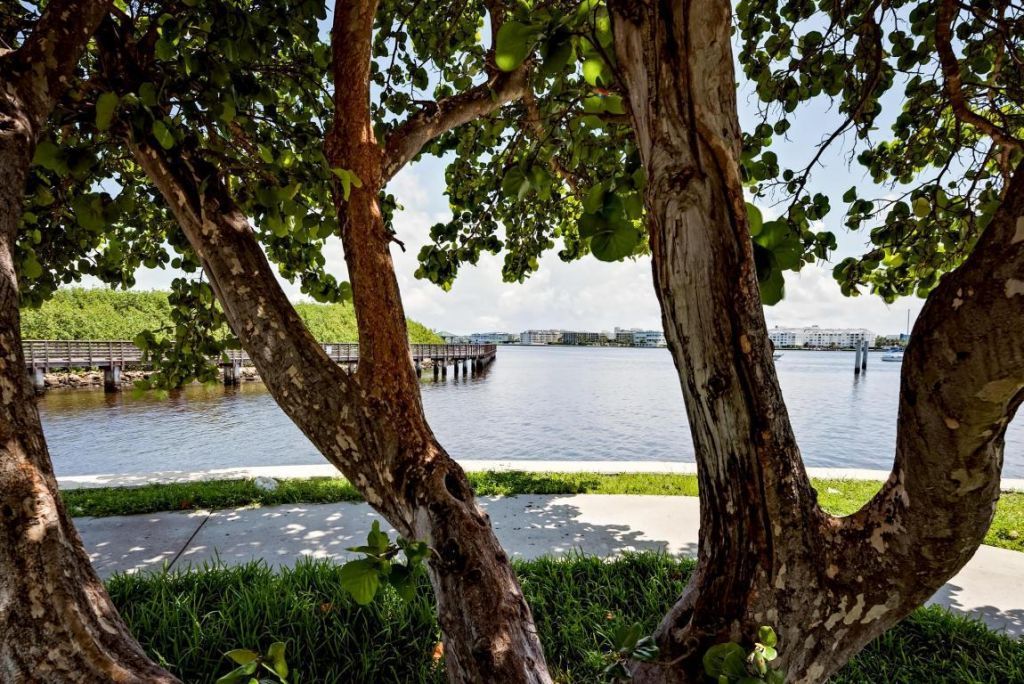 511 Lucerne Avenue, Unit 607, Lake Worth Beach, FL 33460 Photo