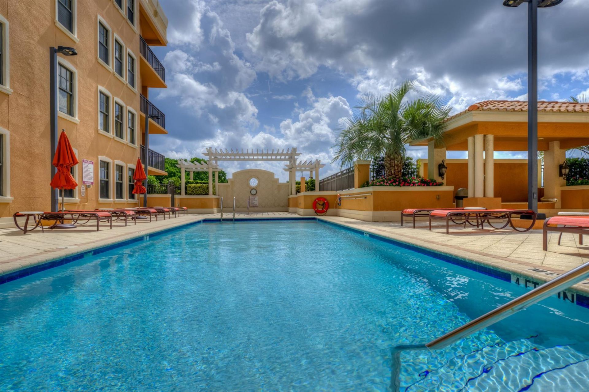 511 Lucerne Avenue, Unit 607, Lake Worth Beach, FL 33460 Photo