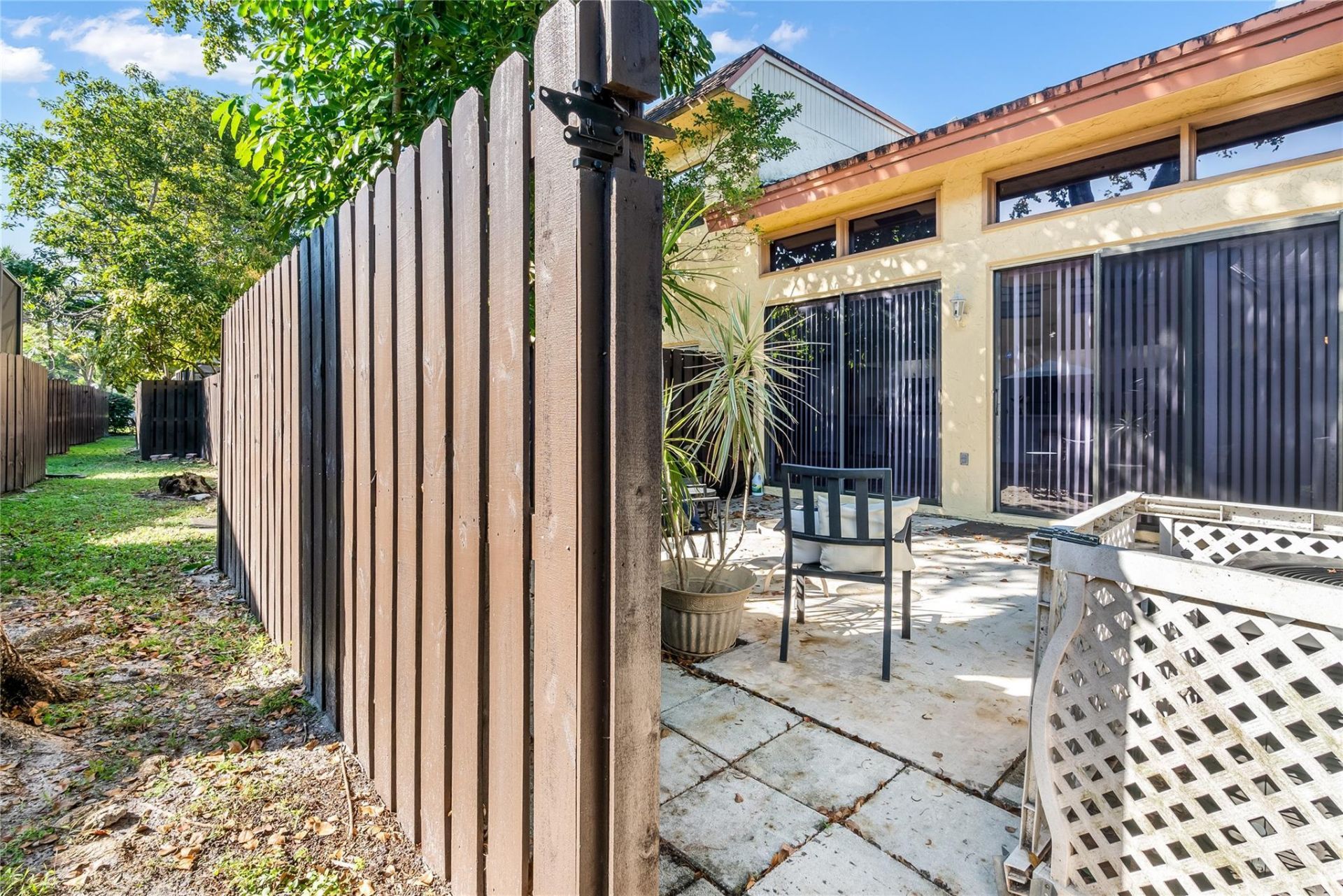 7920 NW 11th Court, Plantation, FL 33322 Photo