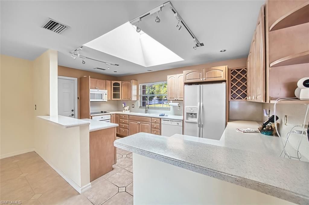 1712 SE 28th St, Cape Coral, FL 33904 Photo