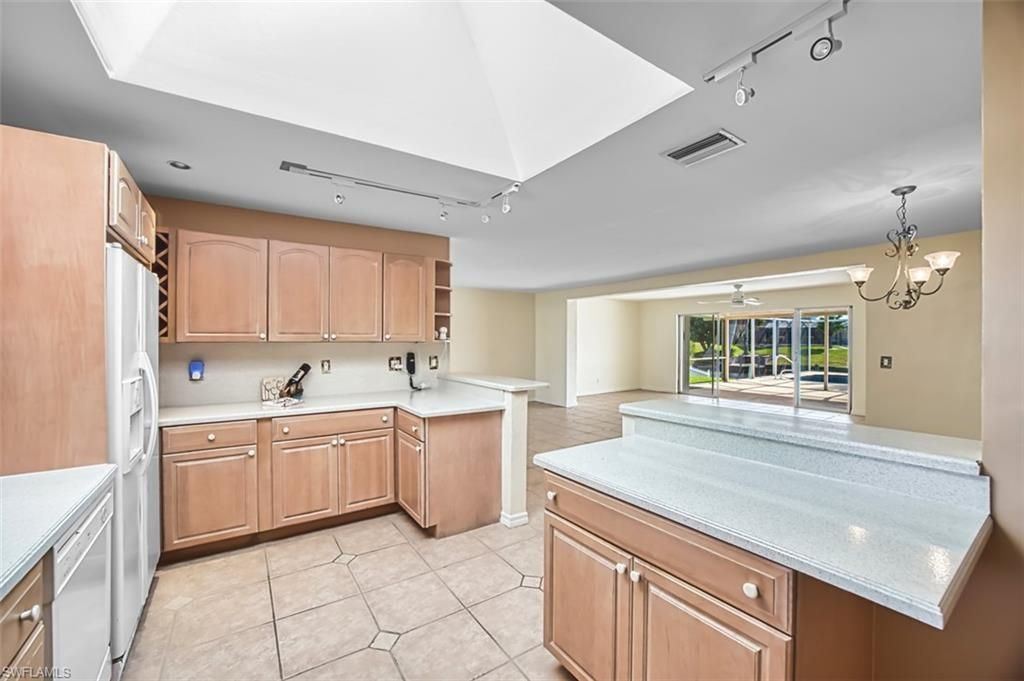 1712 SE 28th St, Cape Coral, FL 33904 Photo