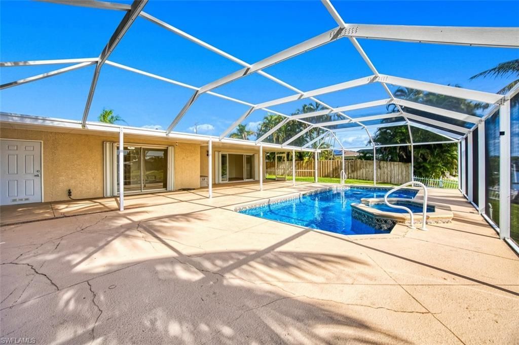 1712 SE 28th St, Cape Coral, FL 33904 Photo