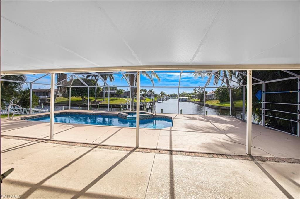 1712 SE 28th St, Cape Coral, FL 33904 Photo