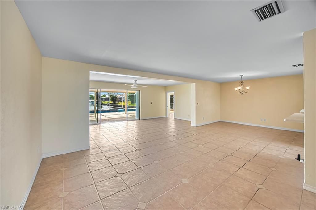 1712 SE 28th St, Cape Coral, FL 33904 Photo