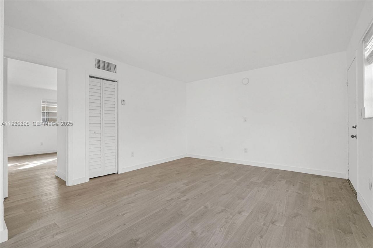 8295 NE Miami Ct, Unit 3, Miami, FL 33138 Photo