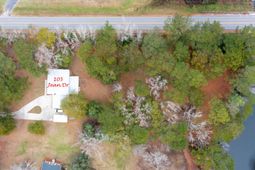 105 Jean Drive photo 4