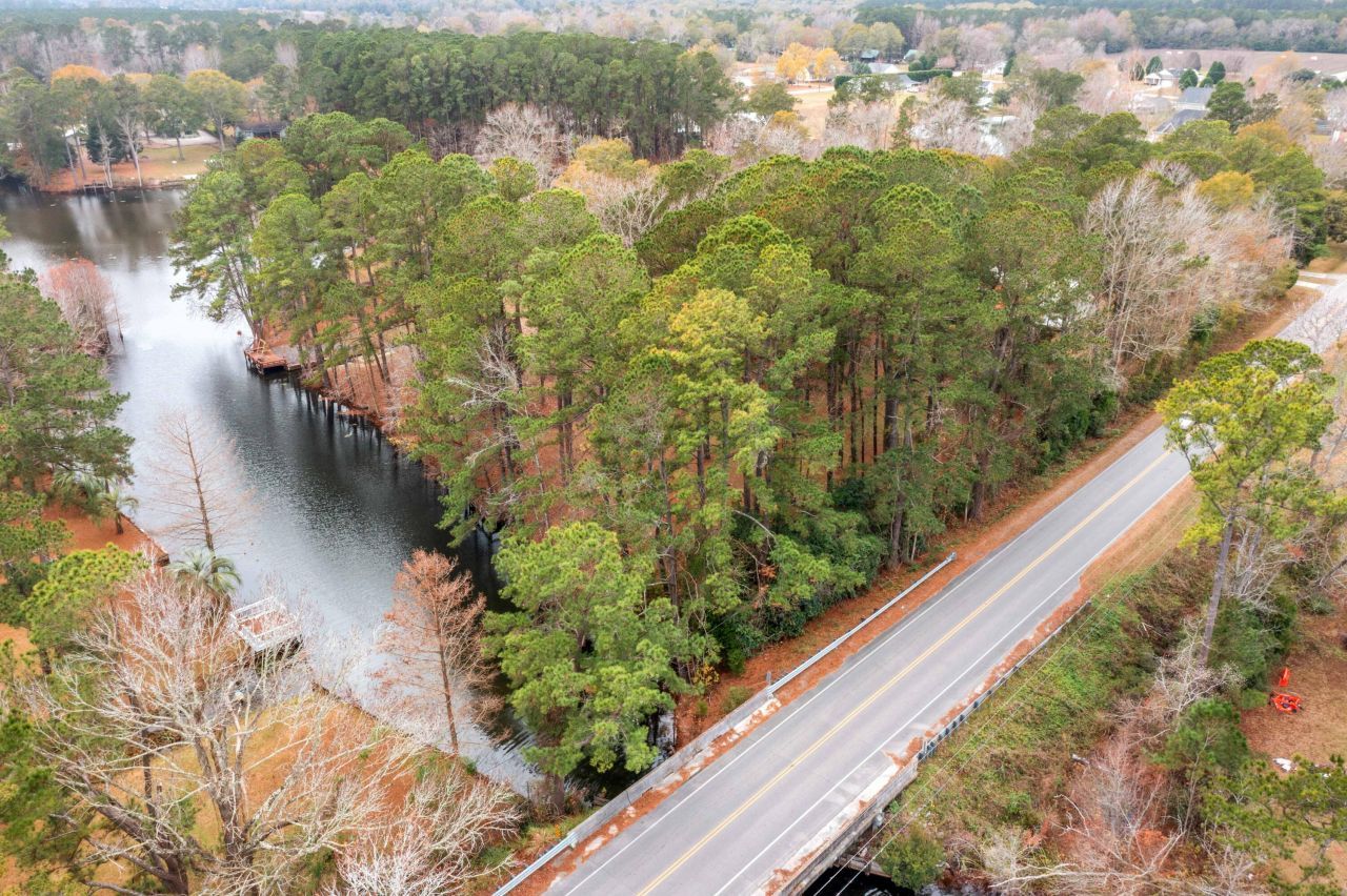 105 Jean Drive Photo 3