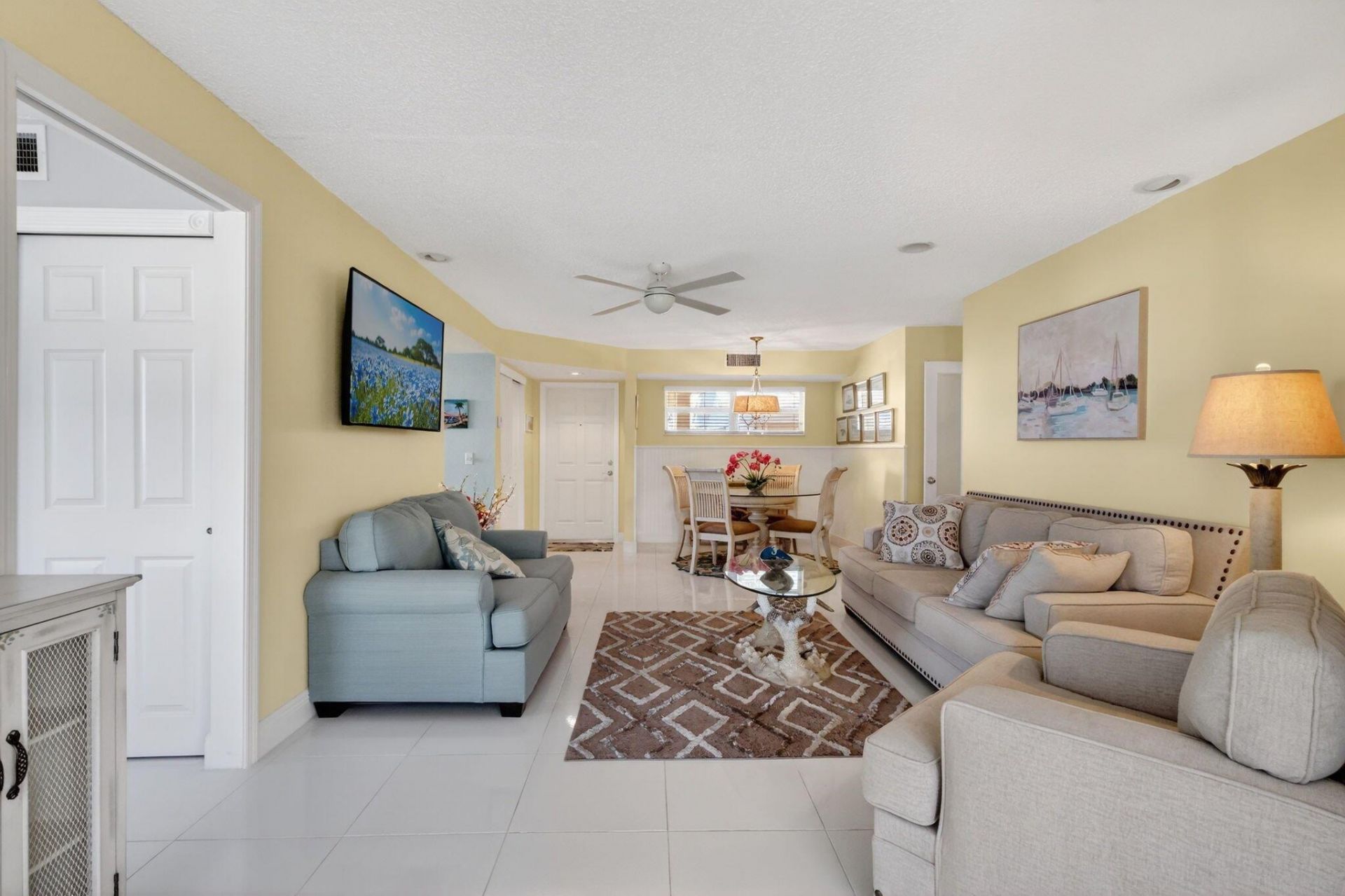 12 Colonial Club Drive, Unit 305, Boynton Beach, FL 33435 Photo