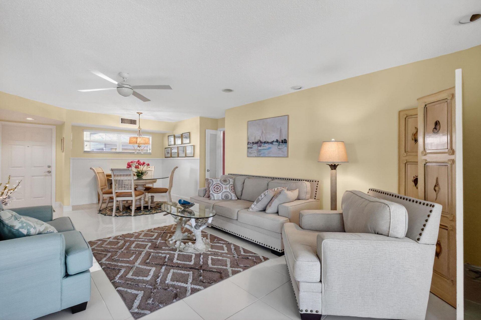 12 Colonial Club Drive, Unit 305, Boynton Beach, FL 33435 Photo