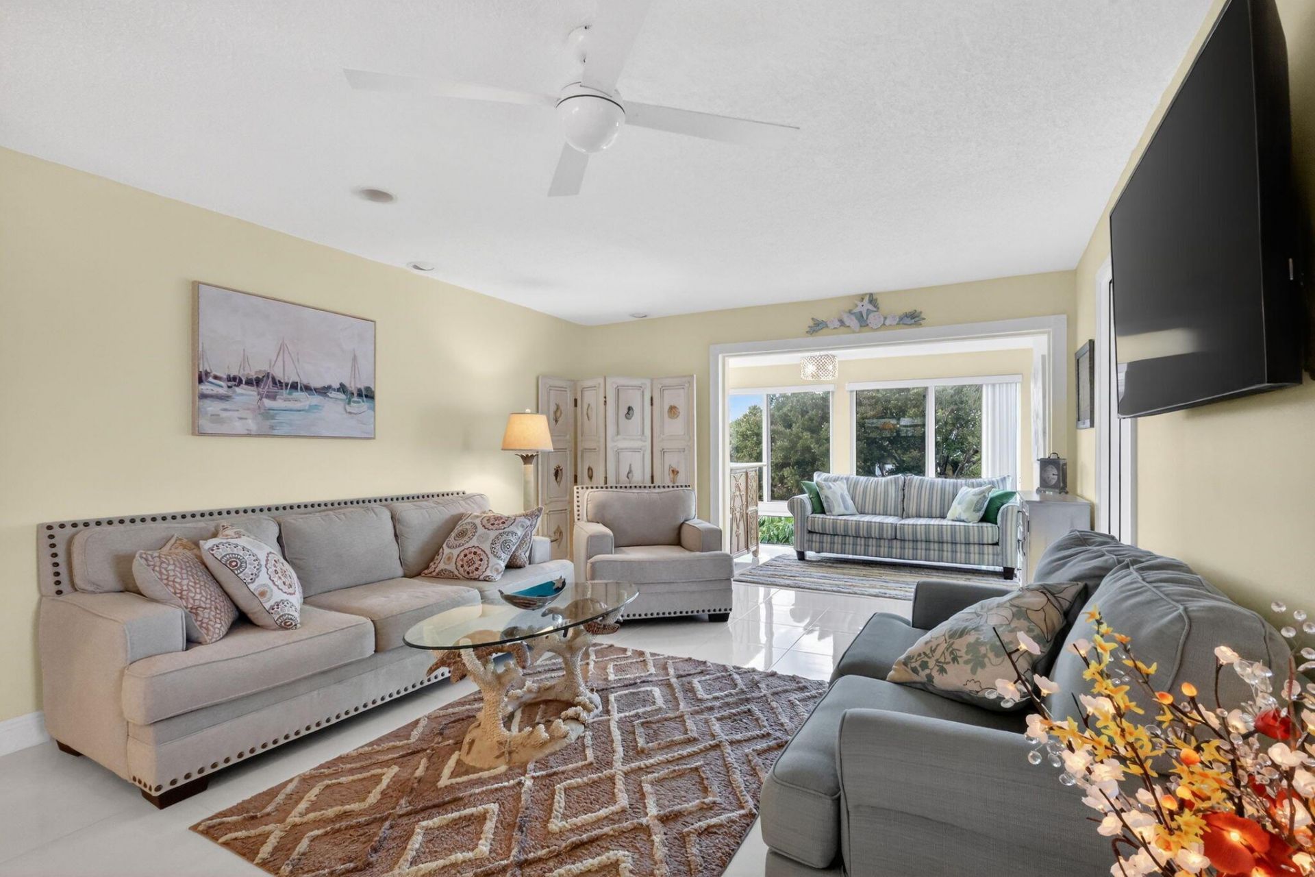 12 Colonial Club Drive, Unit 305, Boynton Beach, FL 33435 Photo