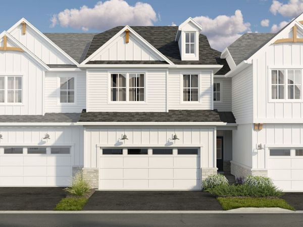 305 Avondale Lane, Lincolnshire, IL 60069