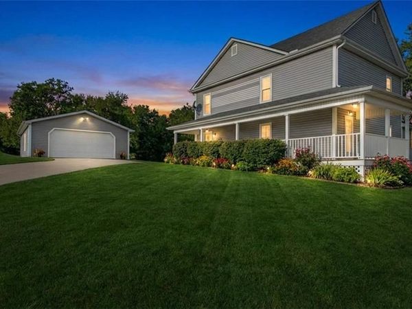 1261 SE Mill Street, Dearborn, MO 64439