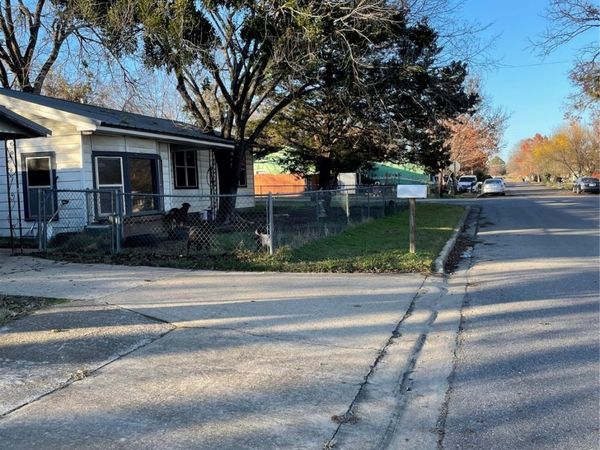 1223 Grand Avenue , Durant, OK 74701