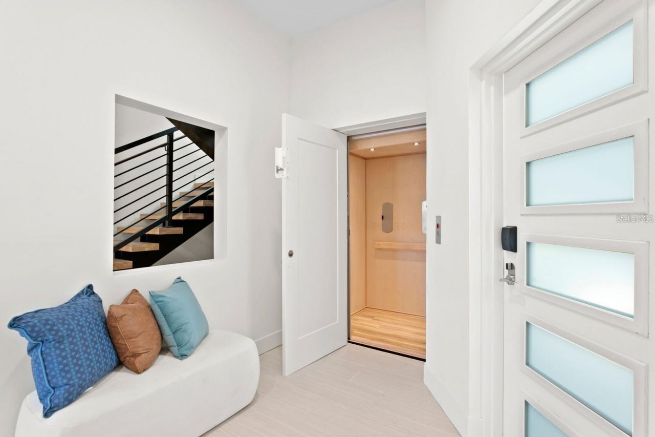 864 N Osceola Ave, Clearwater, FL 33755 Photo