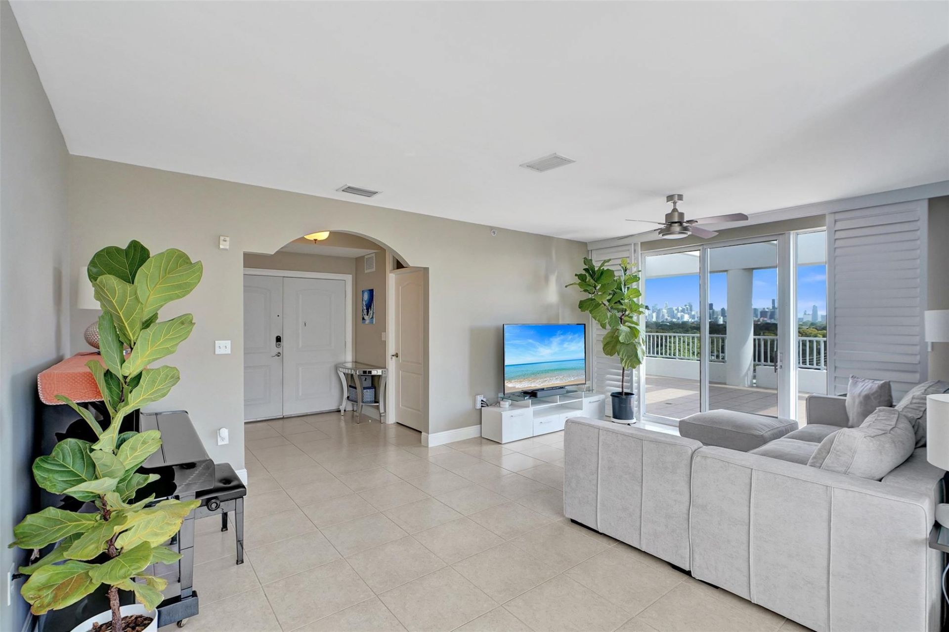 2550 SW 27th Avenue, Unit PH1, Miami, FL 33133 Photo