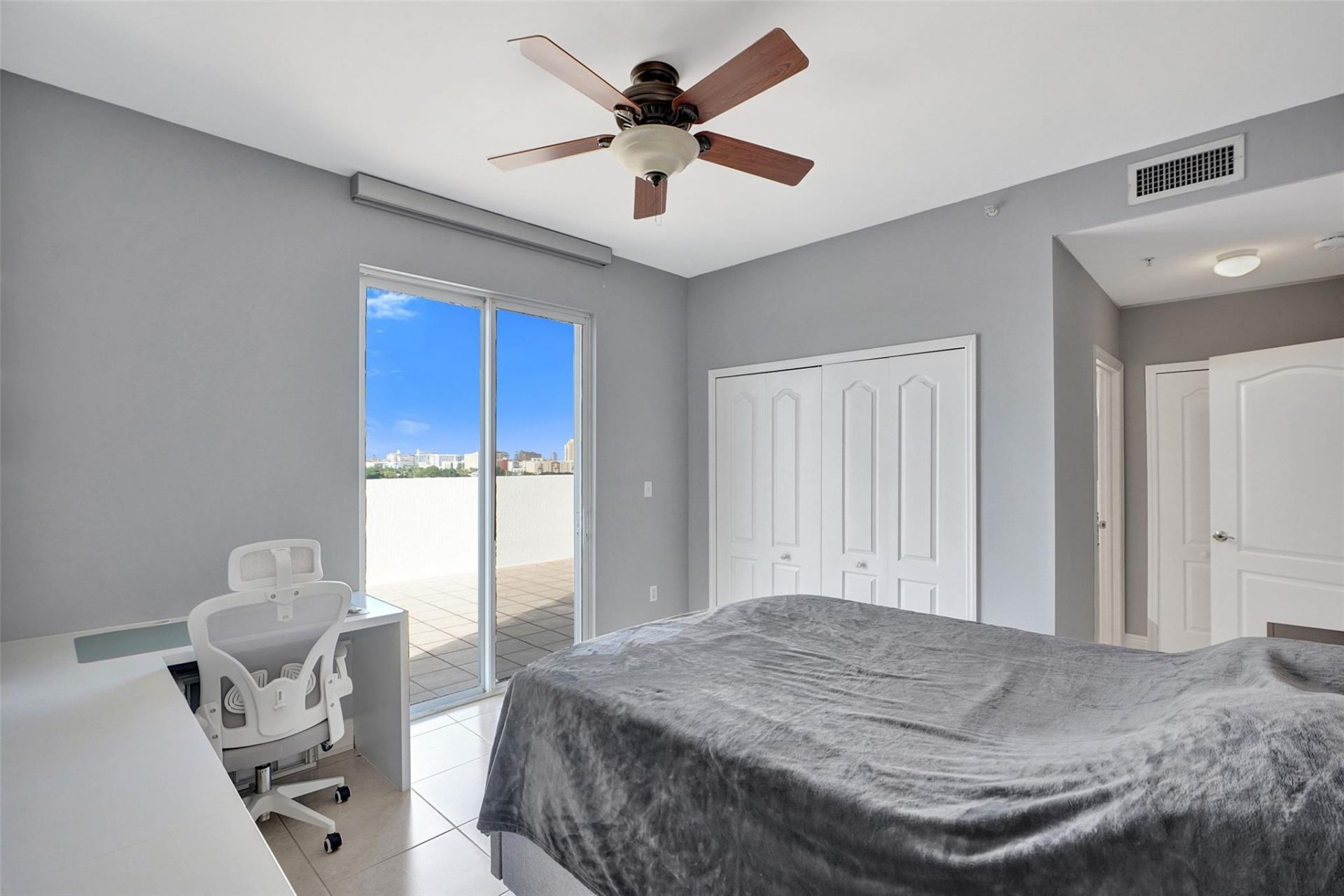 2550 SW 27th Avenue, Unit PH1, Miami, FL 33133 Photo