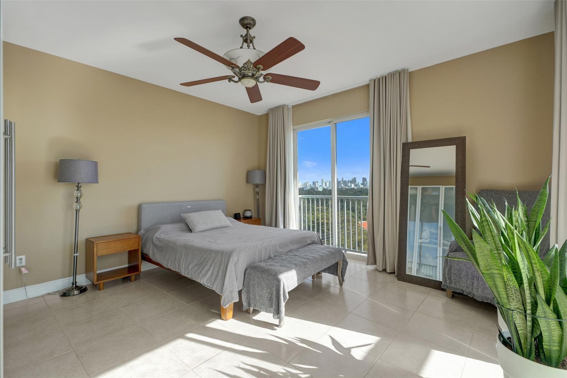 2550 SW 27th Avenue, Unit PH1, Miami, FL 33133 Photo