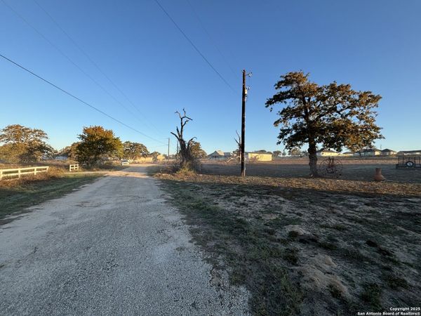 410 Shady, La Vernia, TX 78121
