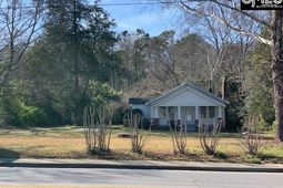 431 Main Street  photo 4