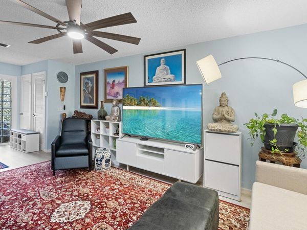 3351 Emerald Oaks Dr, Unit 103, Hollywood, FL 33021