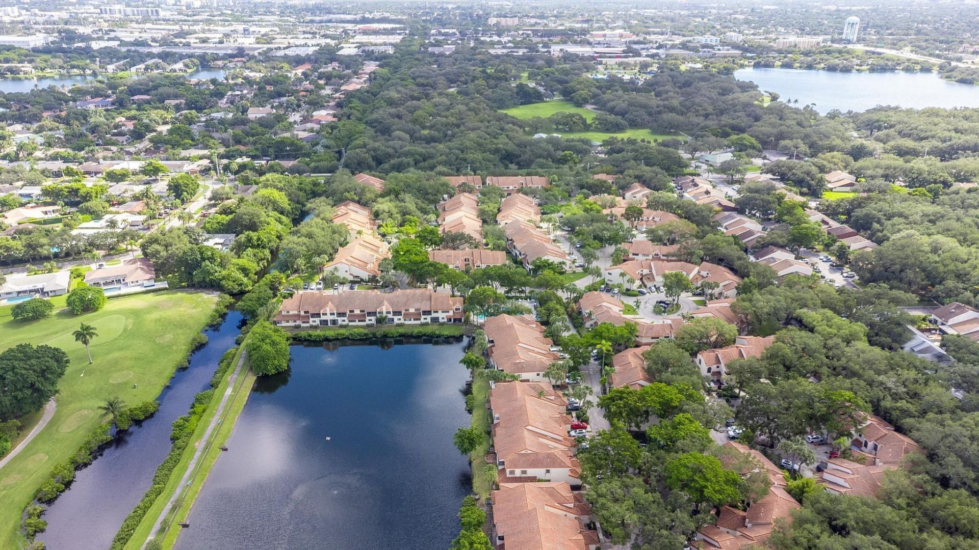 3351 Emerald Oaks Drive, Unit 103, Hollywood, FL 33021 Photo