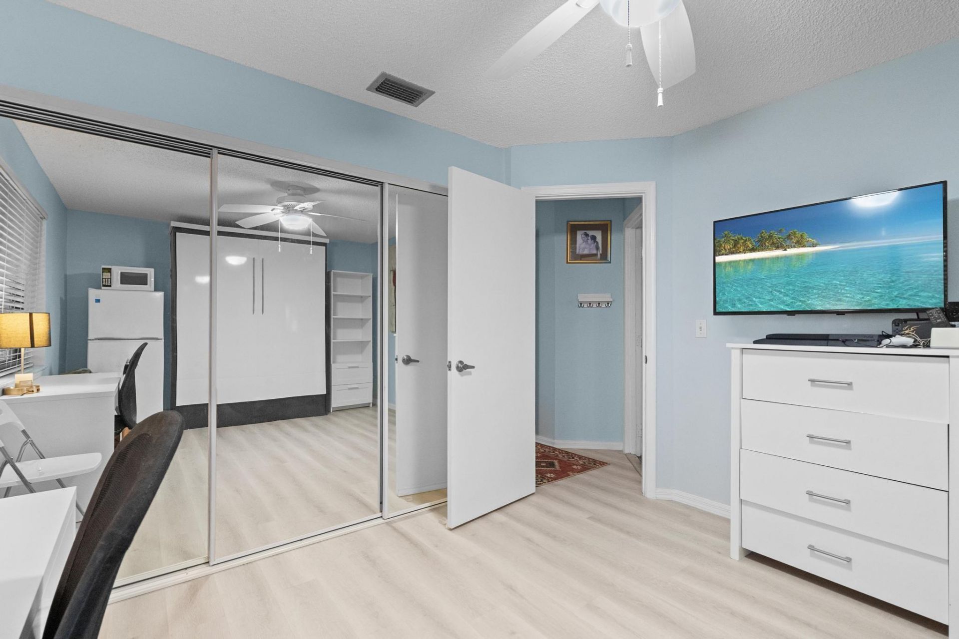 3351 Emerald Oaks Drive, Unit 103, Hollywood, FL 33021 Photo