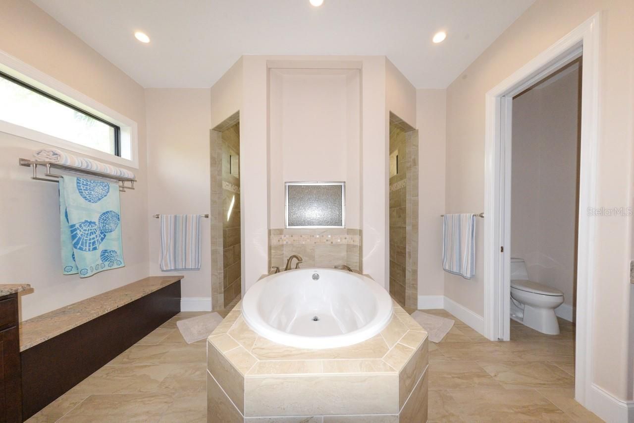 185 Colony Point Dr., Punta Gorda, FL 33950 Photo