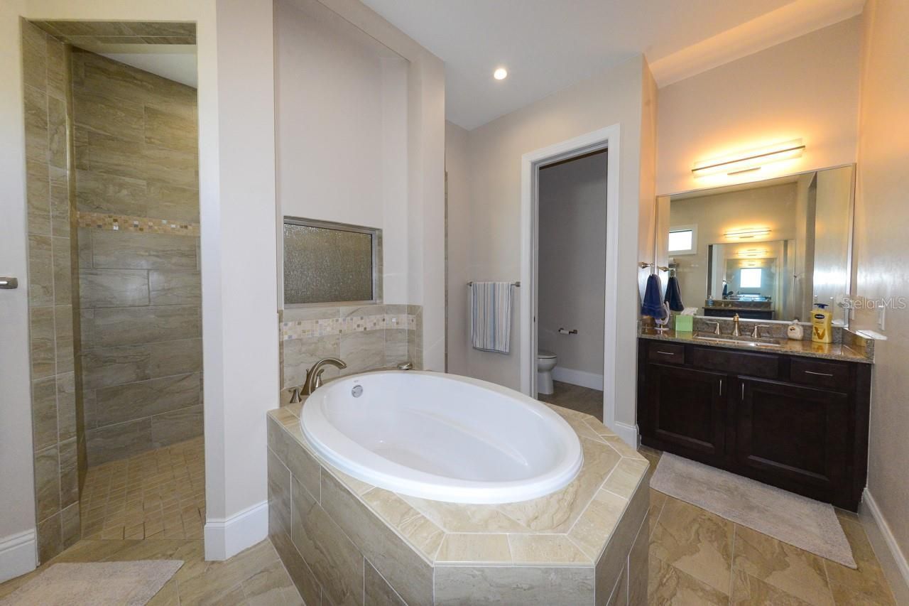 185 Colony Point Dr., Punta Gorda, FL 33950 Photo