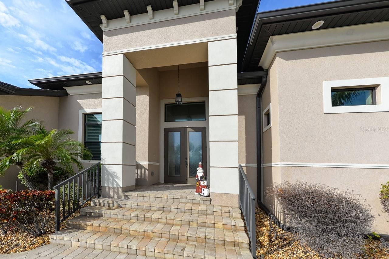 185 Colony Point Dr., Punta Gorda, FL 33950 Photo