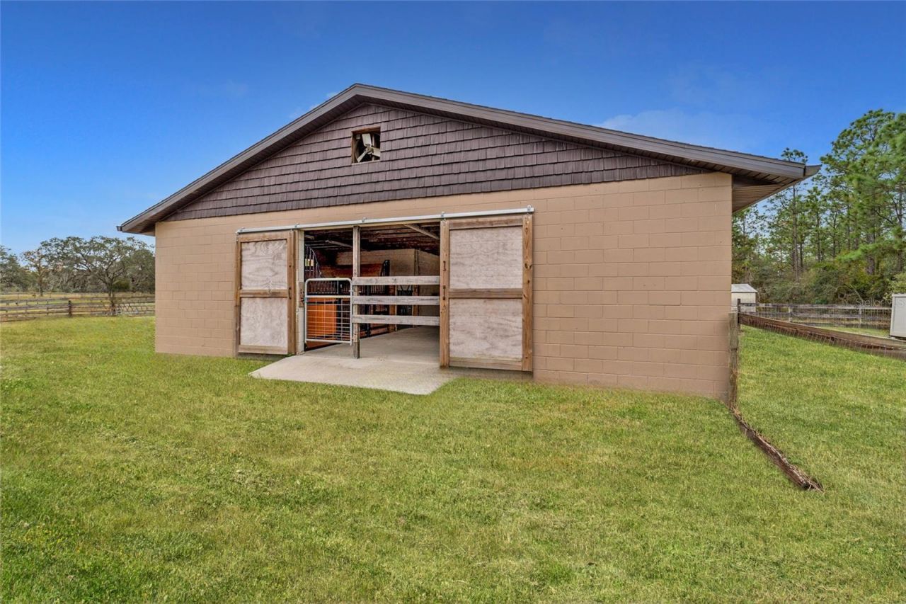 5930 W Knoxville Lane, Dunnellon, FL 34433 Photo