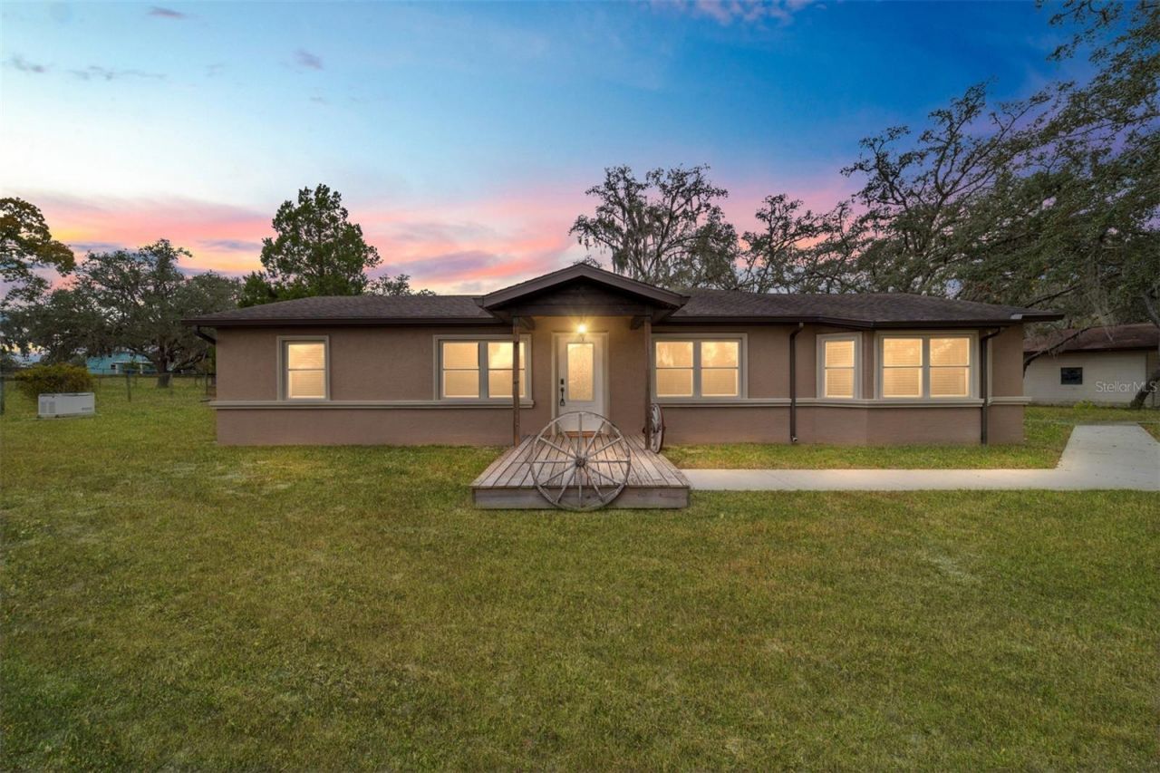 5930 W Knoxville Lane, Dunnellon, FL 34433 Photo