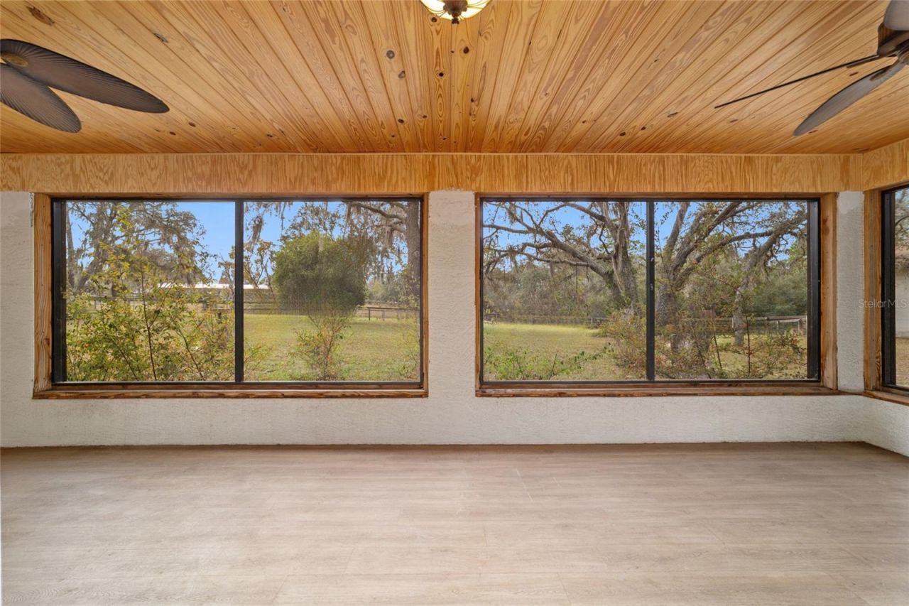 5930 W Knoxville Lane, Dunnellon, FL 34433 Photo