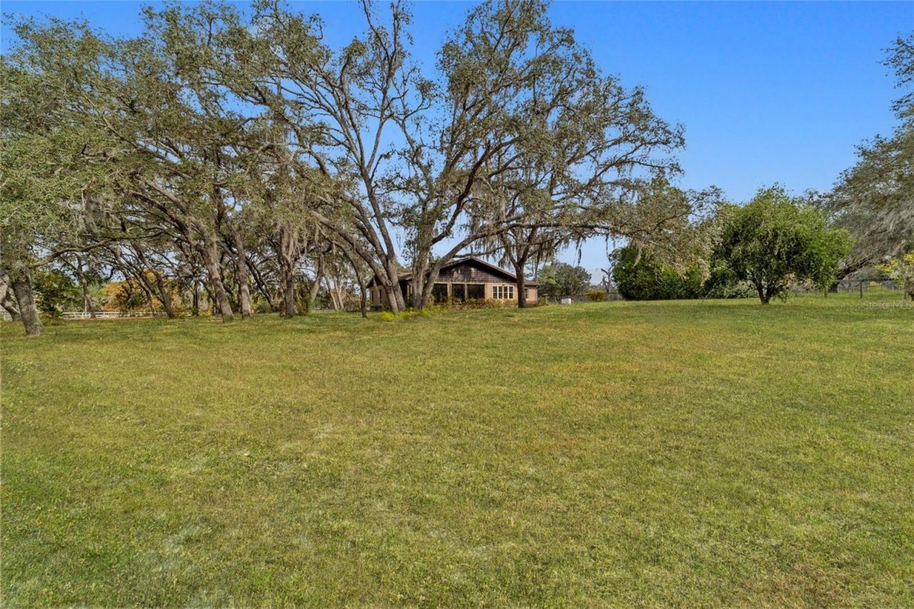 5930 W Knoxville Lane, Dunnellon, FL 34433 Photo