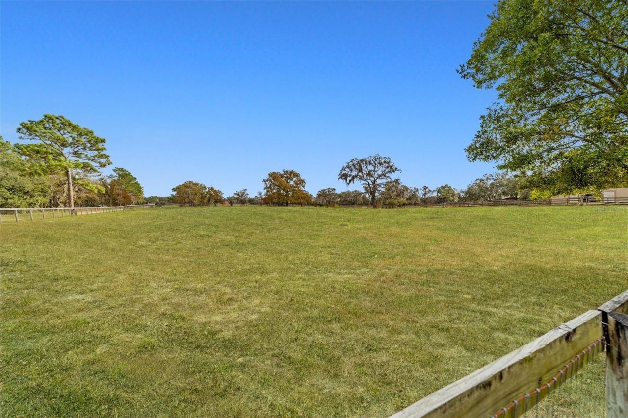 5930 W Knoxville Lane, Dunnellon, FL 34433 Photo