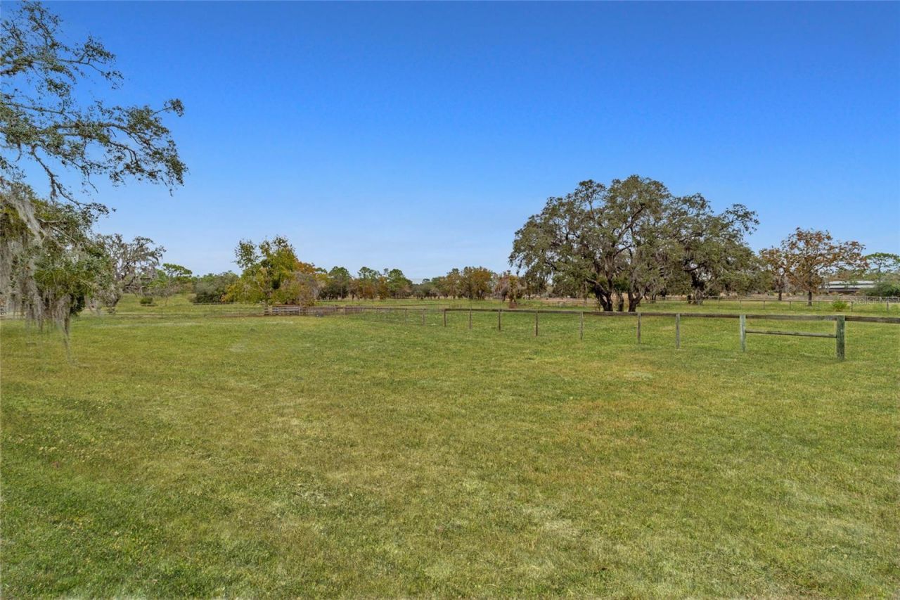 5930 W Knoxville Lane, Dunnellon, FL 34433 Photo