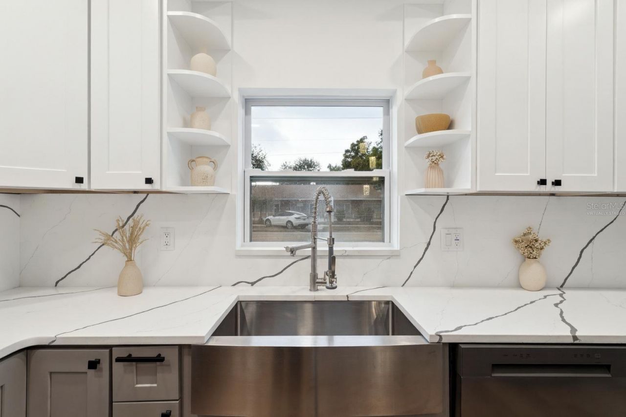 1530 12th Avenue S, Saint Petersburg, FL 33705 Photo