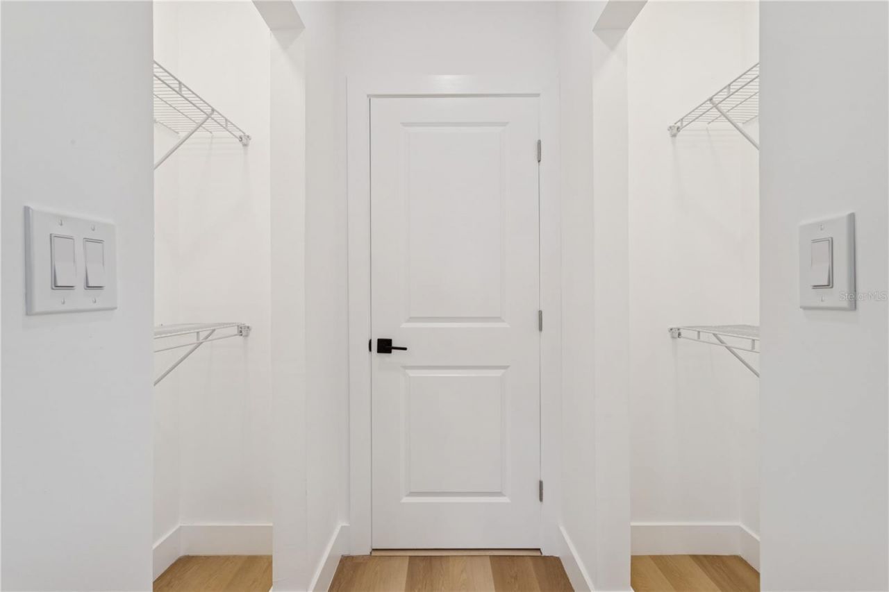 1530 12th Avenue S, Saint Petersburg, FL 33705 Photo