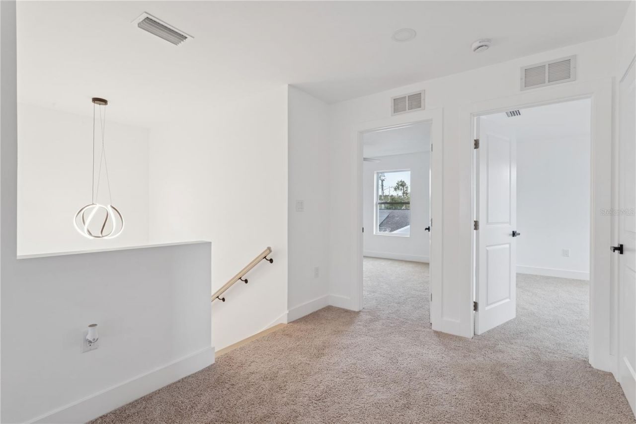 1530 12th Avenue S, Saint Petersburg, FL 33705 Photo