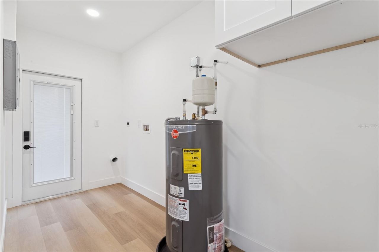 1530 12th Avenue S, Saint Petersburg, FL 33705 Photo