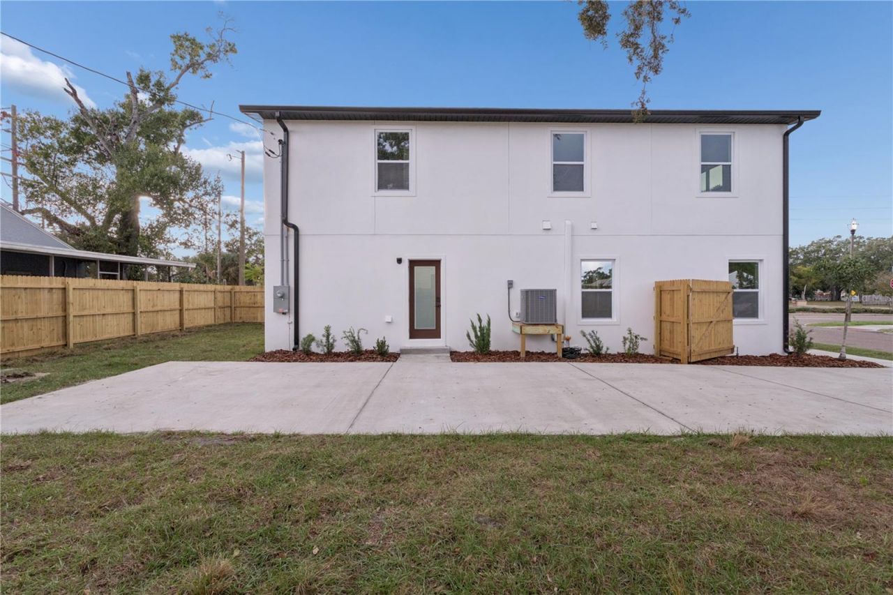 1530 12th Avenue S, Saint Petersburg, FL 33705 Photo